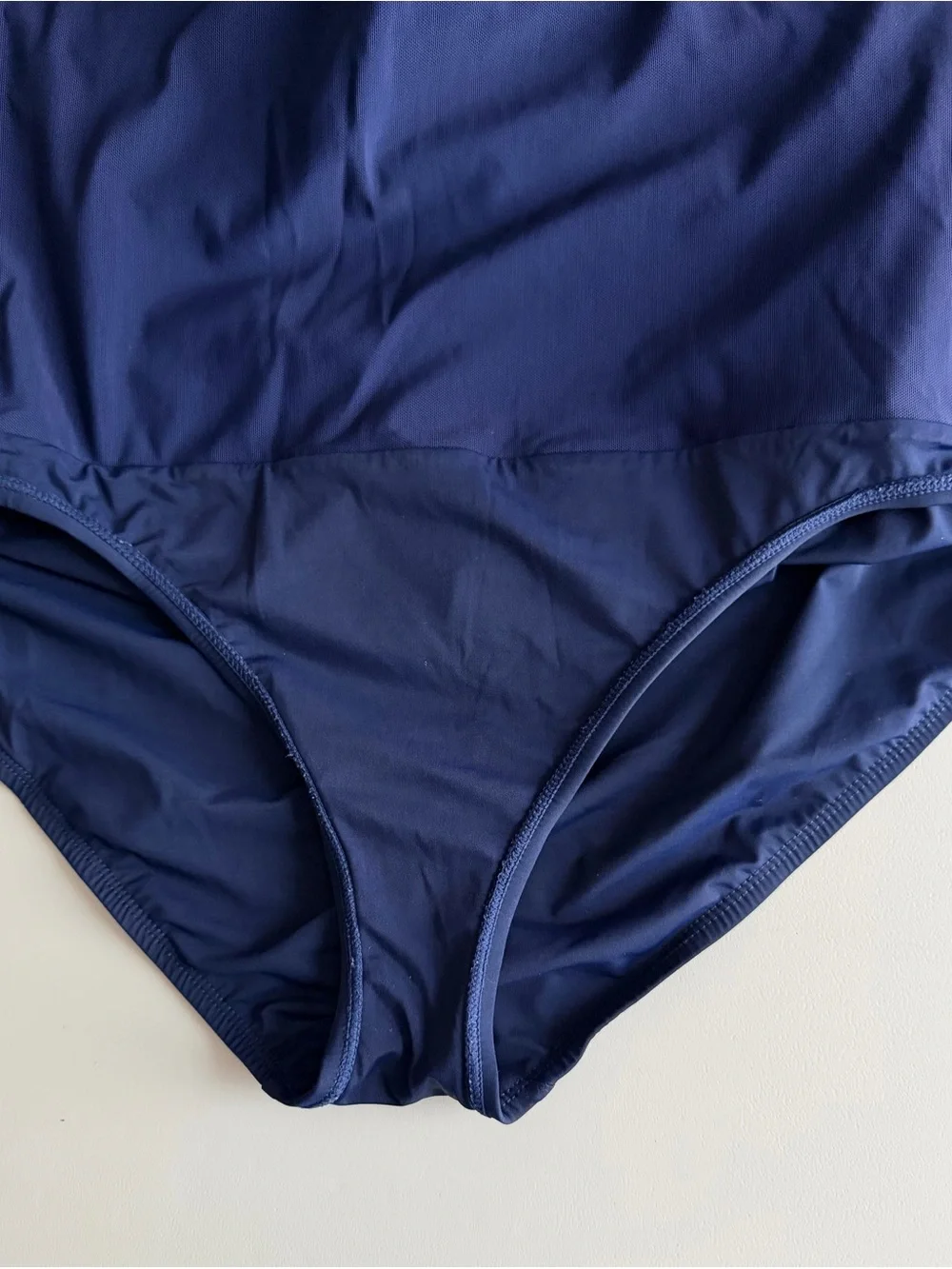 Tommy Bahama Women Navy Blue One-Piece Tummy Control Beach Swimsuit Size 14 - Picture 8 of 9